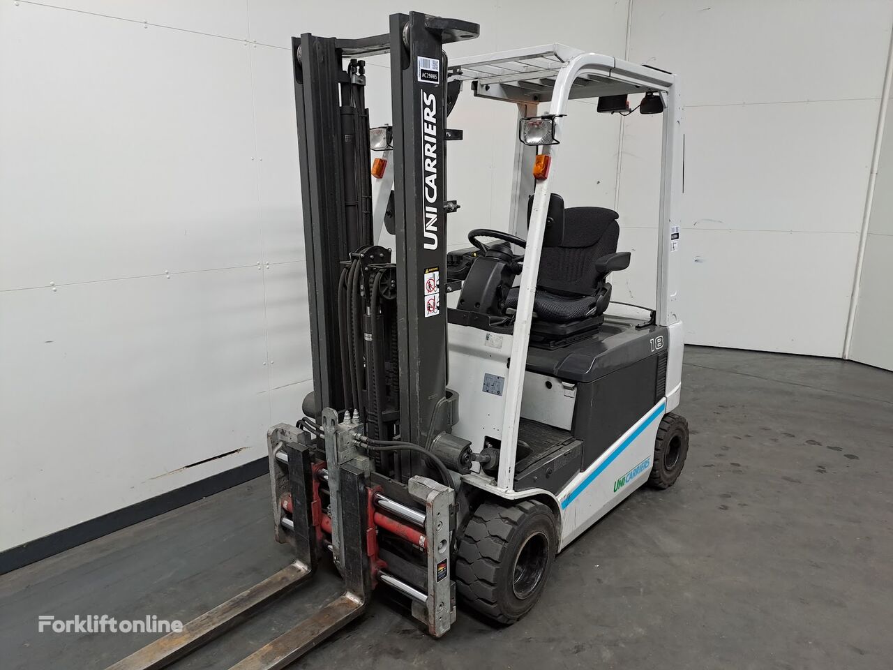 UniCarriers JAG1N1L18Q electric forklift