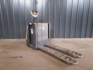 Crown WP3080 electric pallet truck