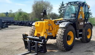 JCB 550-80 telehandler